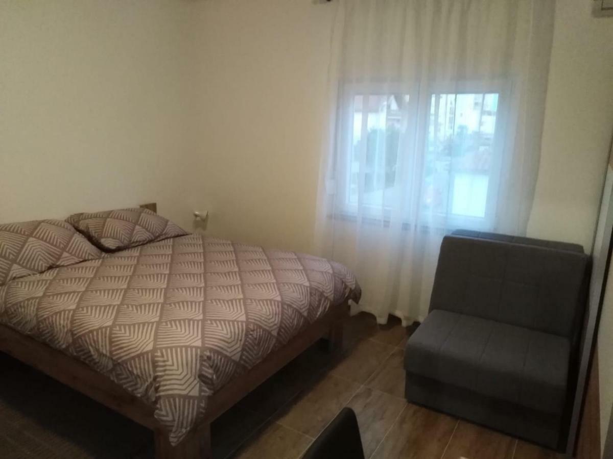 Apartments Nediljko & Mila Zadar Bagian luar foto